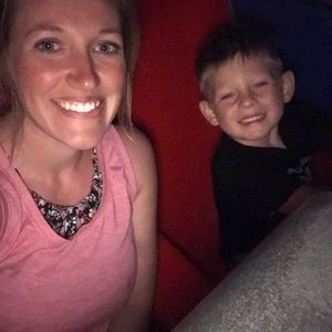 Meet your Posher, Amber